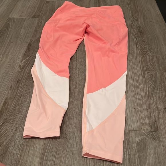 Like new Outdoor voices colorblock pink leggings - medium - Picture 2 of 4